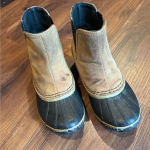 Women’s Sorel winter boots size 8